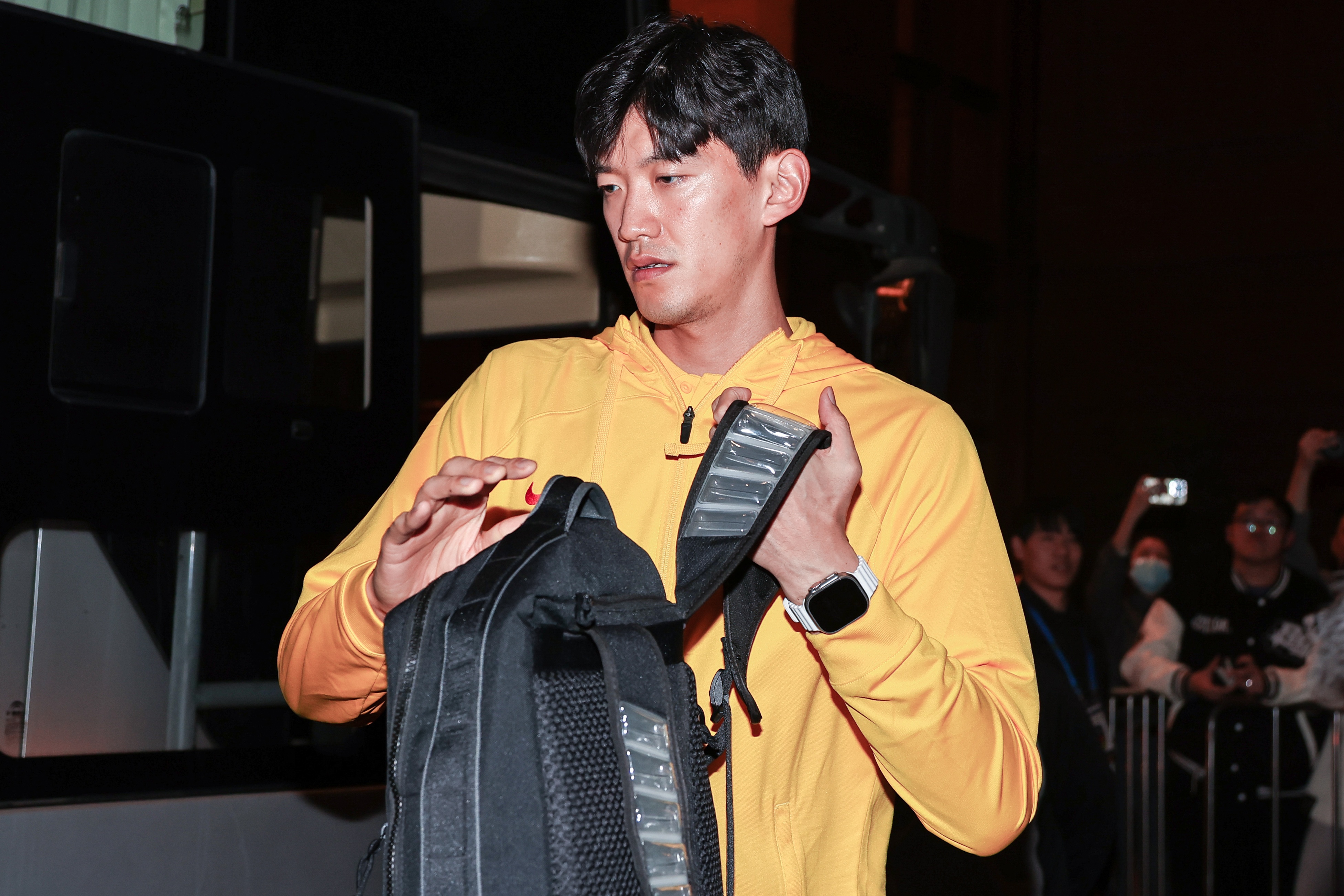 bet365-国足与俄超队热身，颜骏凌感慨：国内就是太缺少这样的节奏和强度