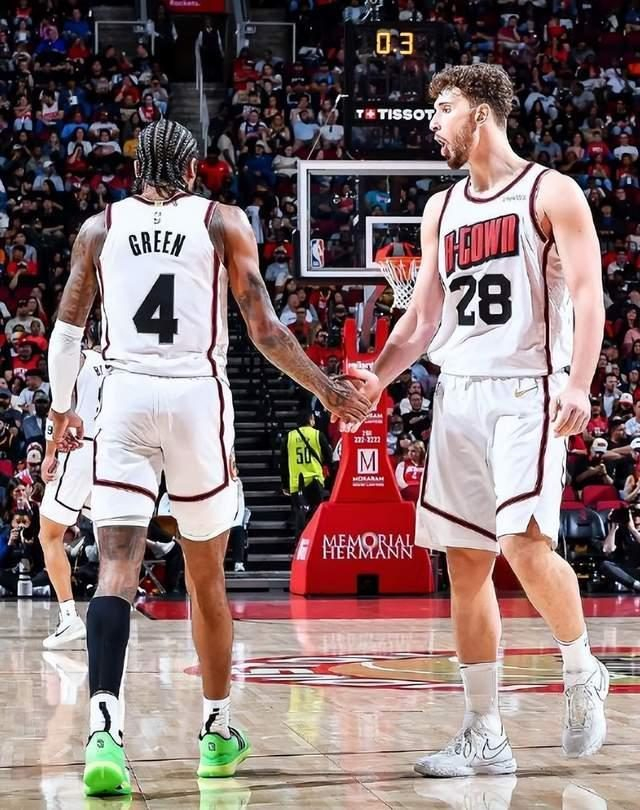 bet365官方网站-三战砍74分助队全胜!杰伦格林打脸火箭,乌度卡被拆穿|杰伦-格林|雄鹿|森贡|狄龙|体育赛事讨论_新浪体育_新浪新闻